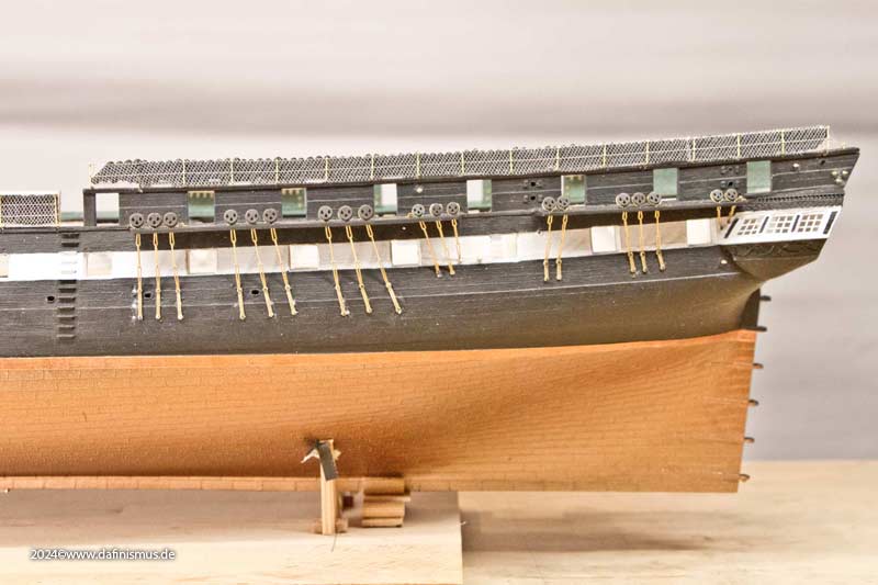 Constitution-hammock-crane-holders -260117_5114.jpg